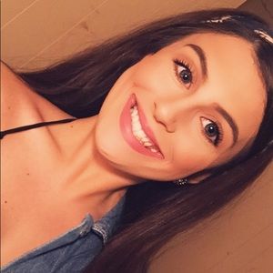 Meet your Posher, Gabrielle